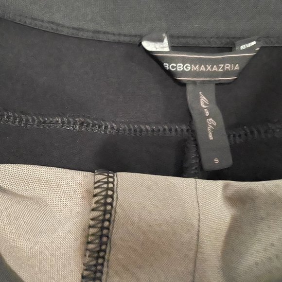 BCBGMAXAZARIA SNAKE PRINT/BLACK LEGGINGS SIZE S - Picture 4 of 6